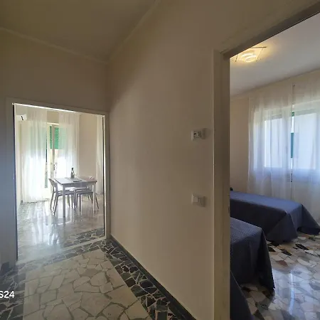 Casa Roberta アパート ヴィアレッジョ